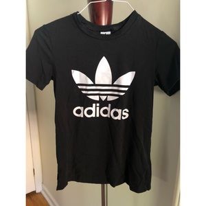 Adidas Logo Tshirt barely worn